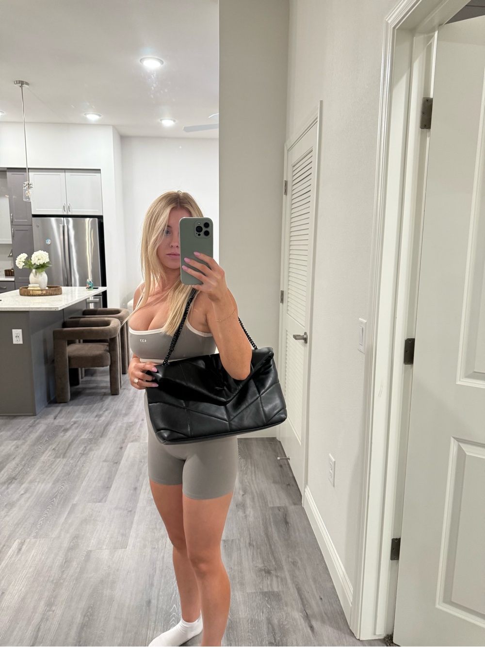 Look alike Black Quilted Shoulder Bag - Classic Women's Handbag